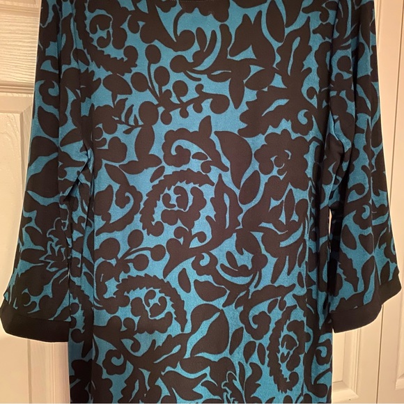 Chico’s Travelers Tunic size 2 (12/14) Foliage Tales Kurta 3/4 top Black Teal - Picture 7 of 13